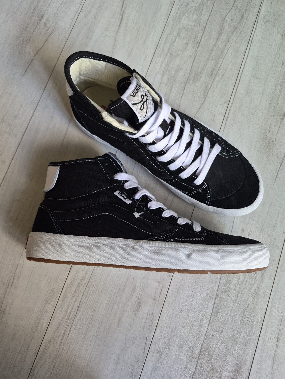 VANS NEW Skate Lizzie Hi Top Shoes